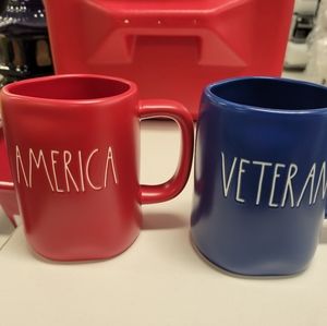 Rae Dunn Veteran or America mug